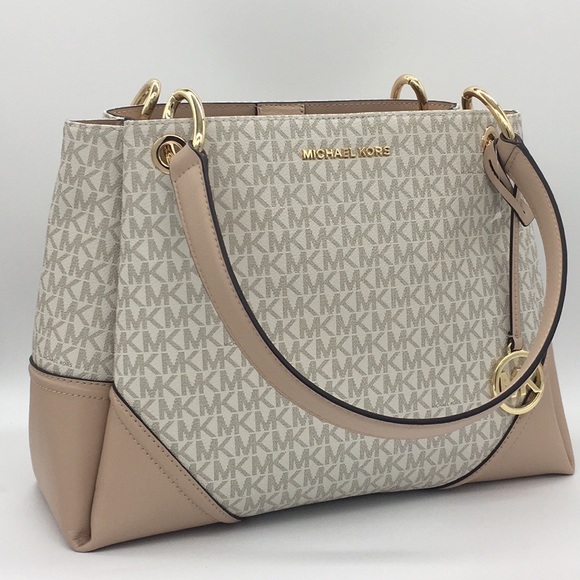 Michael Kors Handbags - MICHAEL KORS NICOLE LG SHLDR TOTE VANILLA MLTI